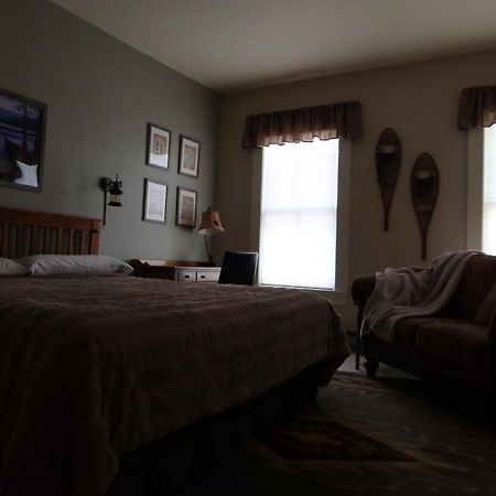 The Inn In Westport Экстерьер фото