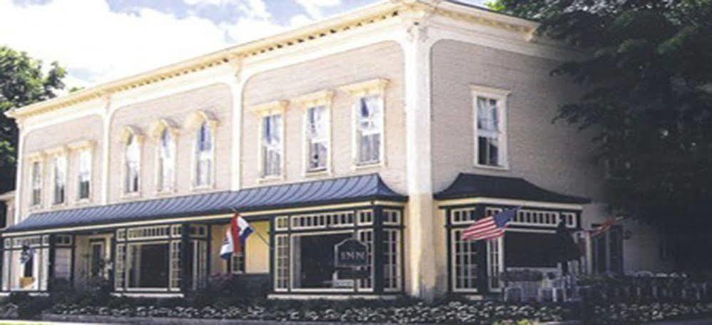 The Inn In Westport Экстерьер фото