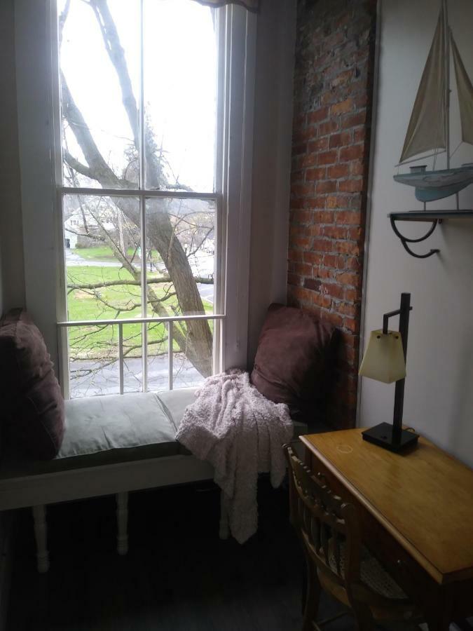 The Inn In Westport Экстерьер фото